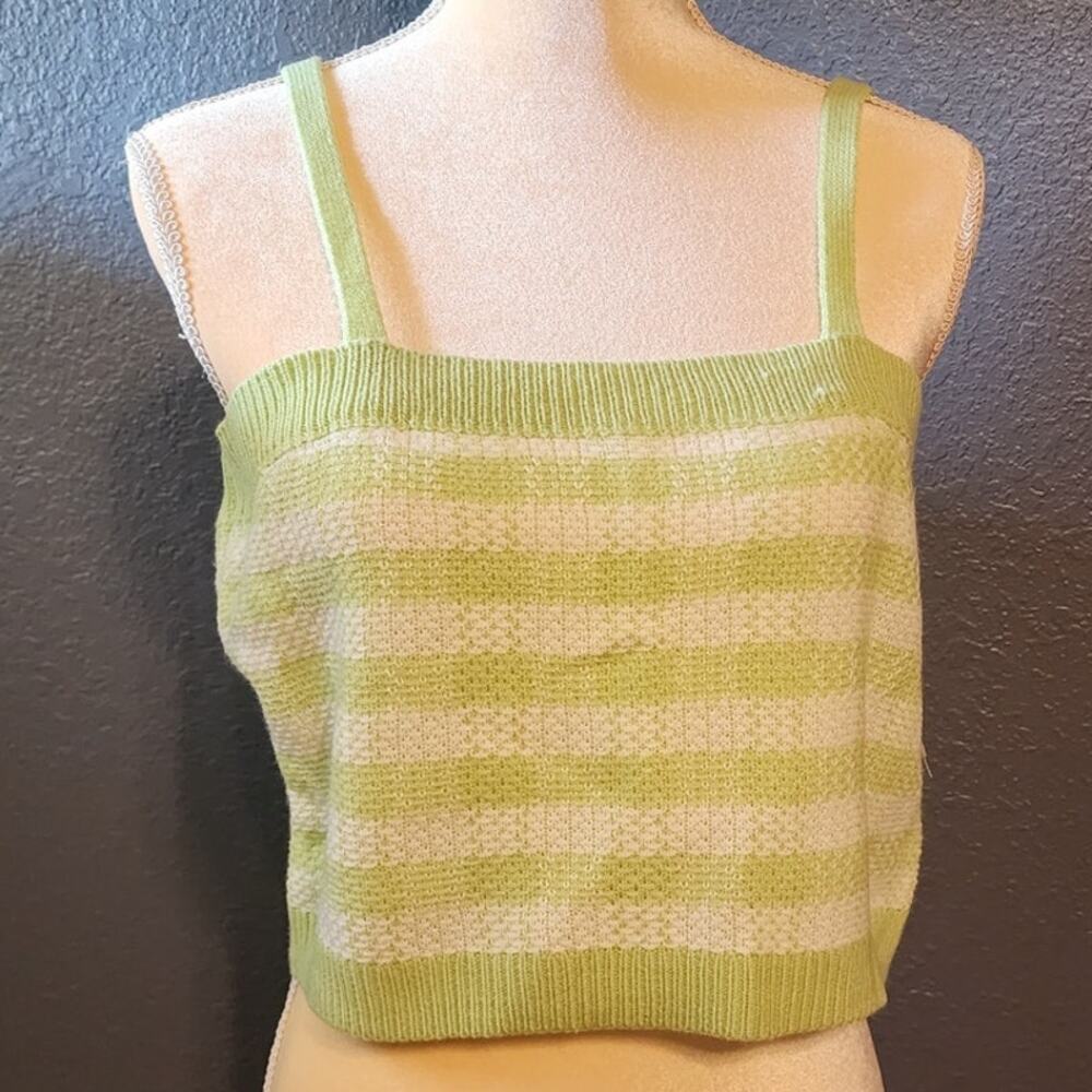 It's Our Time Green White New Sprout Plaid Cropped Sweater Tank Size Medium